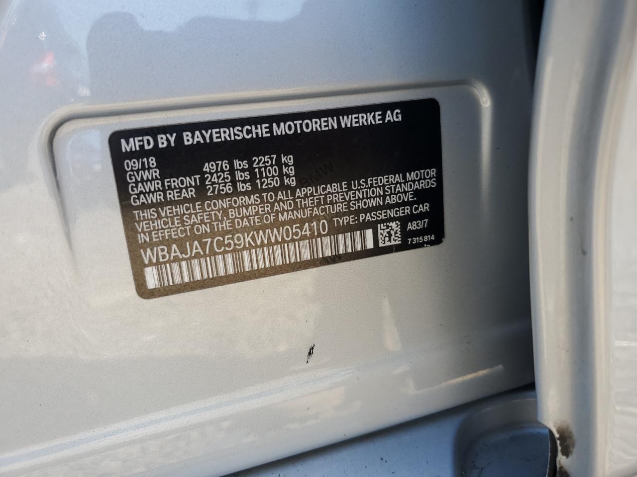 Lot #3305354330 2019 BMW 530 XI