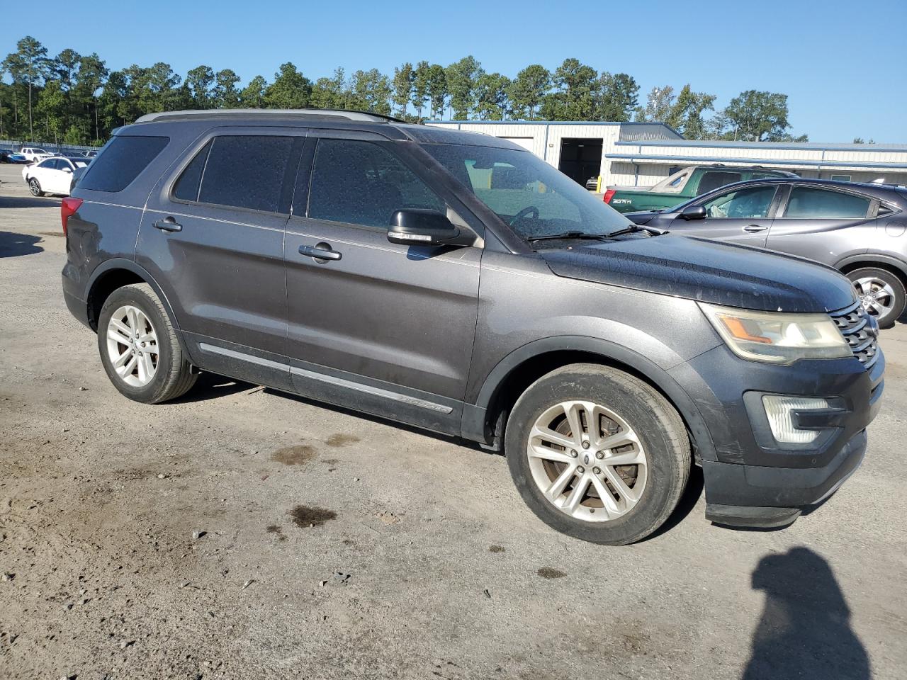 FORD EXPLORER XLT