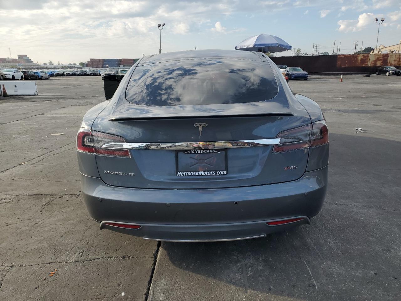 TESLA MODEL S