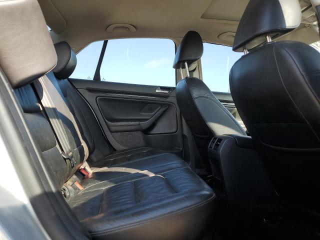 2010 VOLKSWAGEN JETTA TDI - 3VWRL8AJ4AM103728