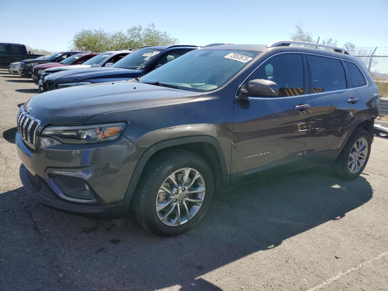  Salvage Jeep Grand Cherokee