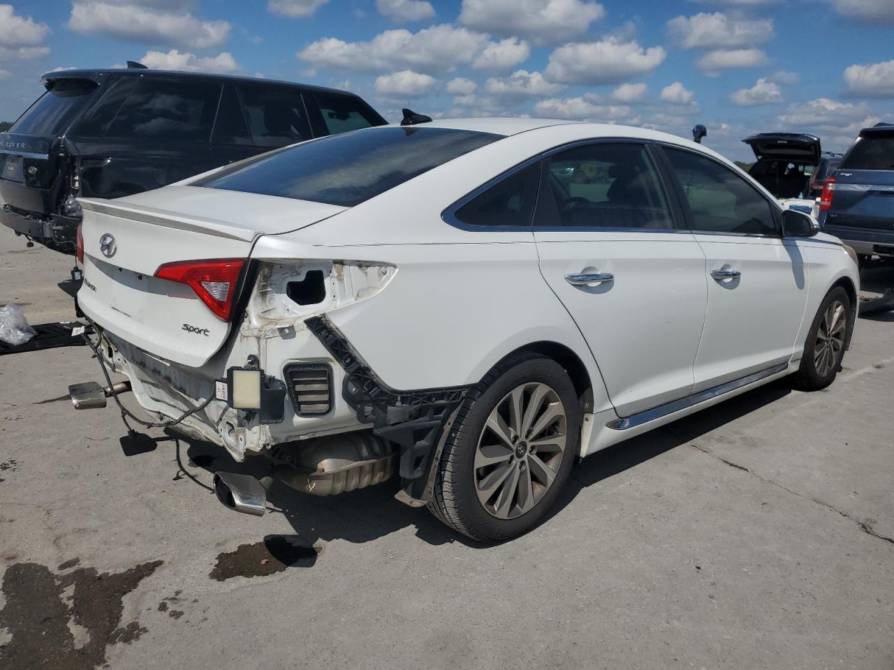 HYUNDAI SONATA SPORT