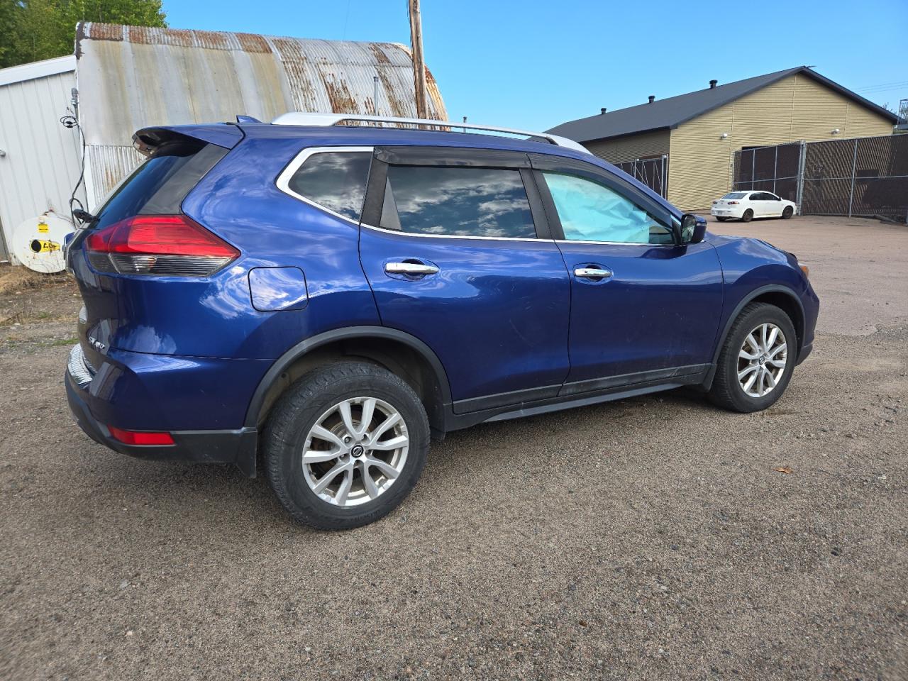 NISSAN ROGUE SV