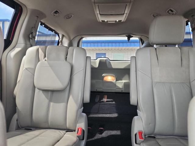 2016 CHRYSLER TOWN & COU 2C4RC1GG0GR194035