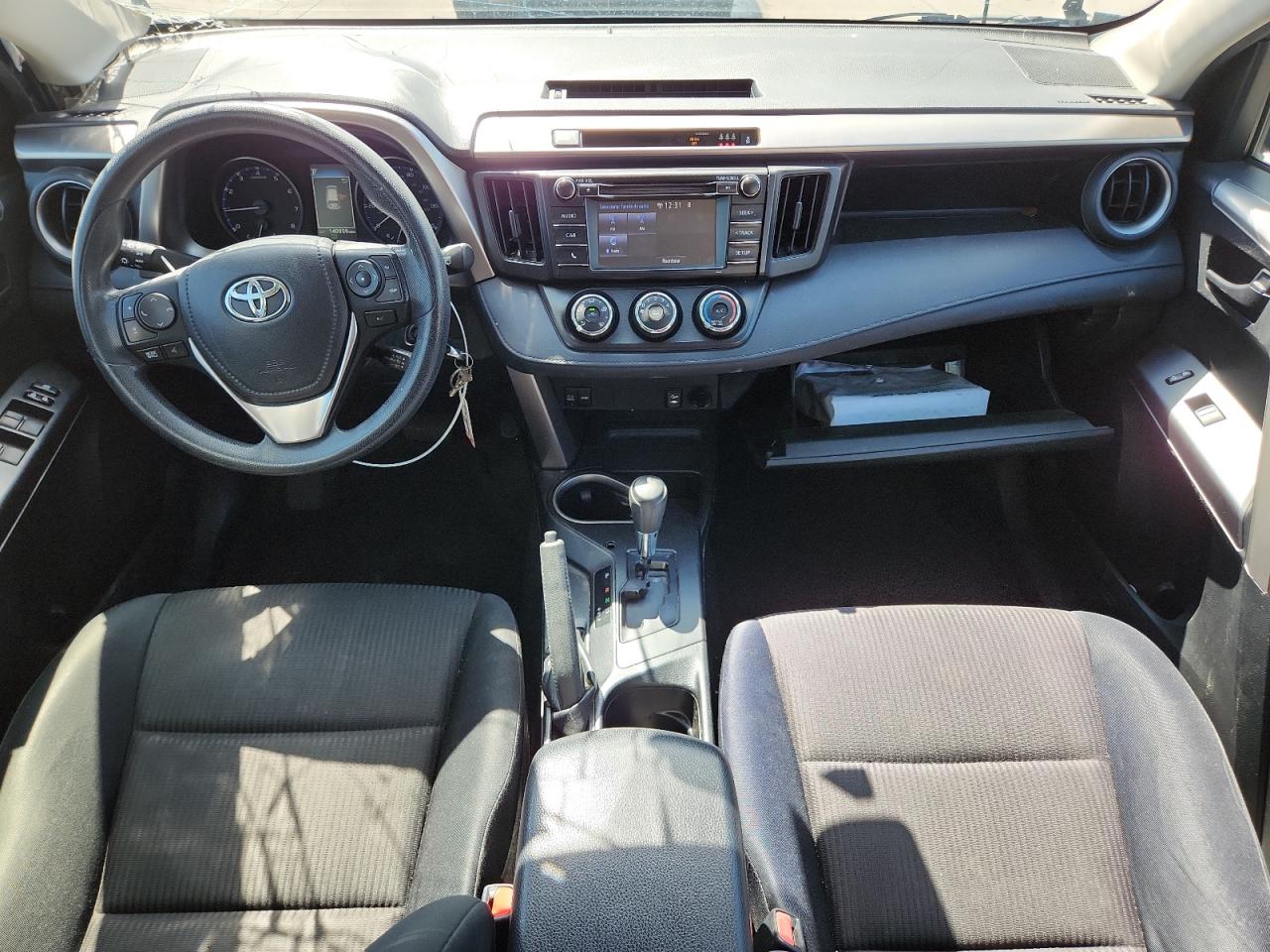 TOYOTA RAV4 LE