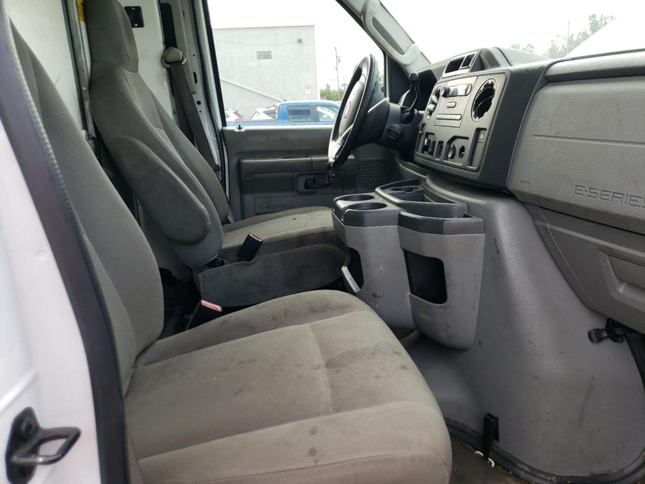 FORD ECONOLINE E350 SUPER DUTY CUTAWAY VAN