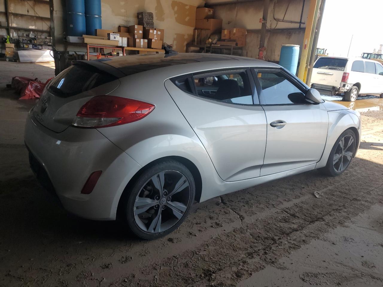 HYUNDAI VELOSTER