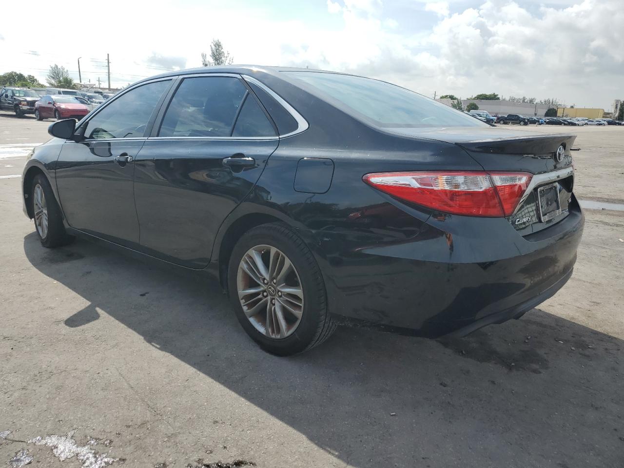 TOYOTA CAMRY LE