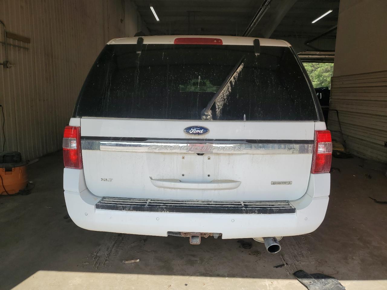 FORD EXPEDITION EL XLT