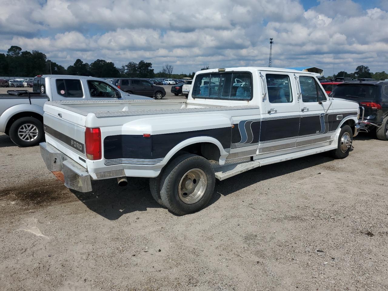 Lot #3275542009 1993 FORD F350