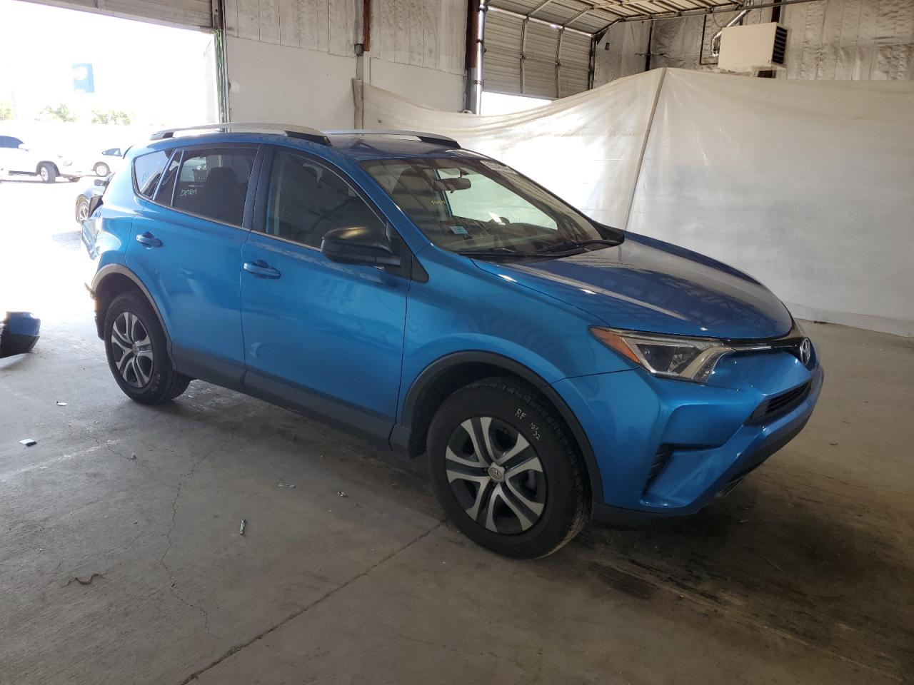 TOYOTA RAV4 LE