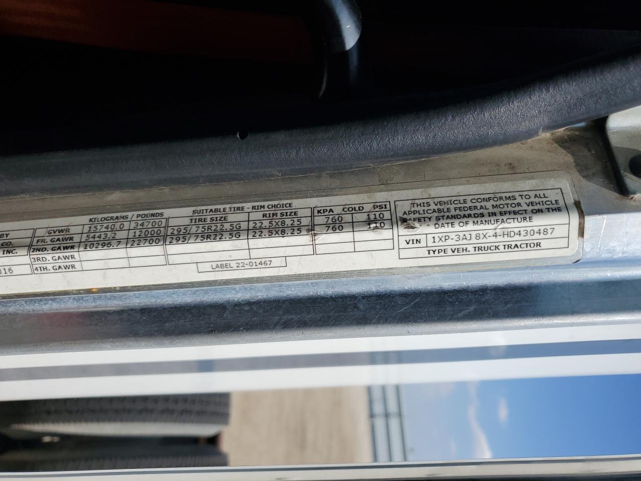 Lot #3285525330 2017 PETERBILT TRACTOR 348