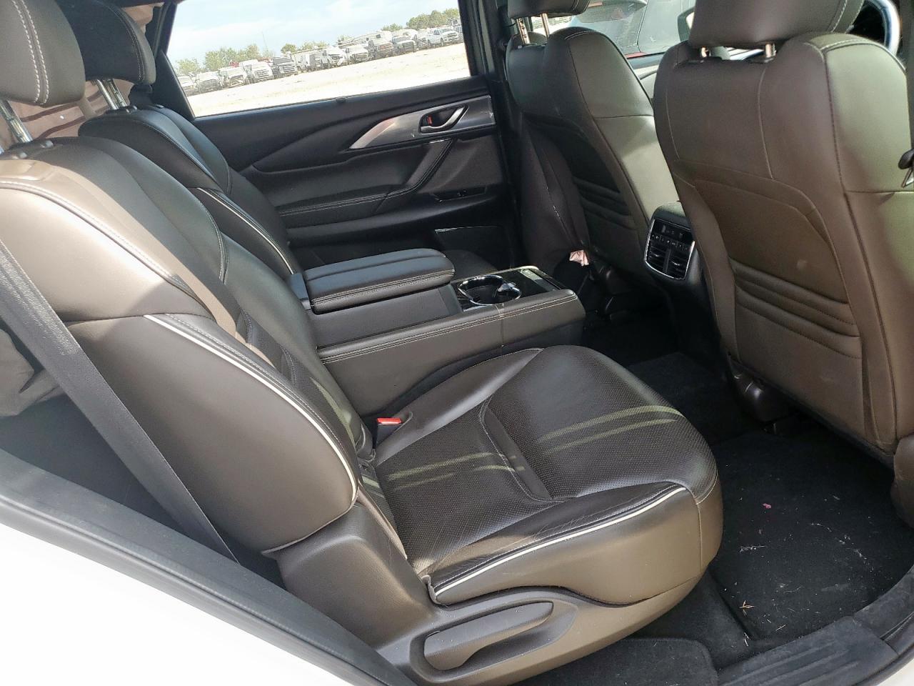 MAZDA CX-9 SIGNATURE