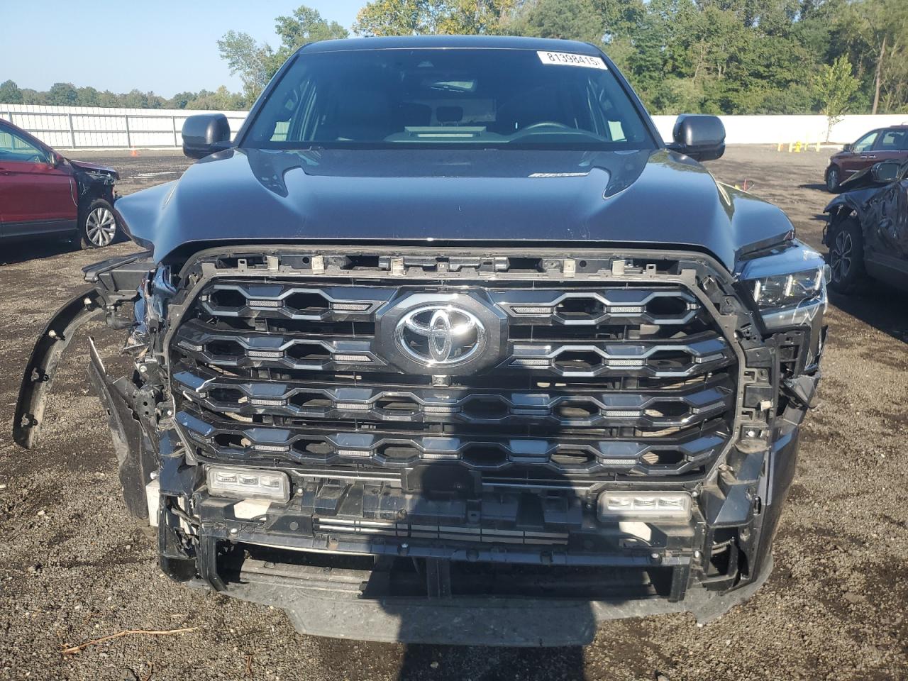 TOYOTA TUNDRA CREWMAX PLATINUM