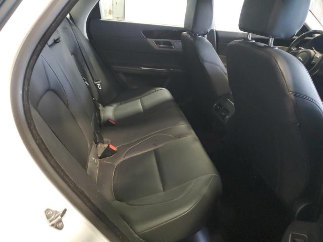 2017 JAGUAR XF PREMIUM SAJBJ4BV5HCY26408