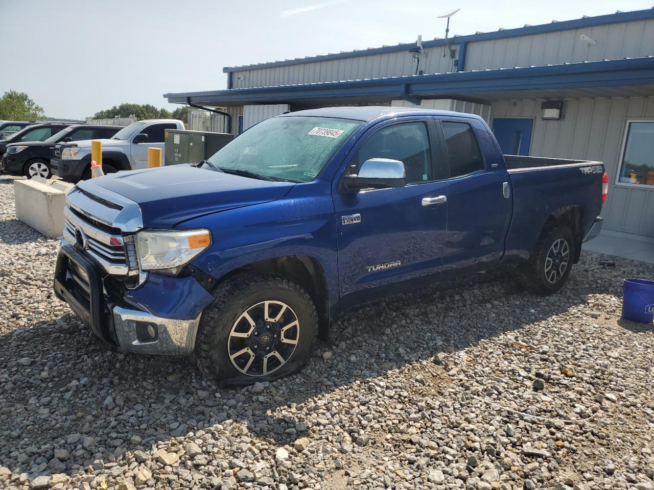 TOYOTA TUNDRA DOUBLE CAB SR