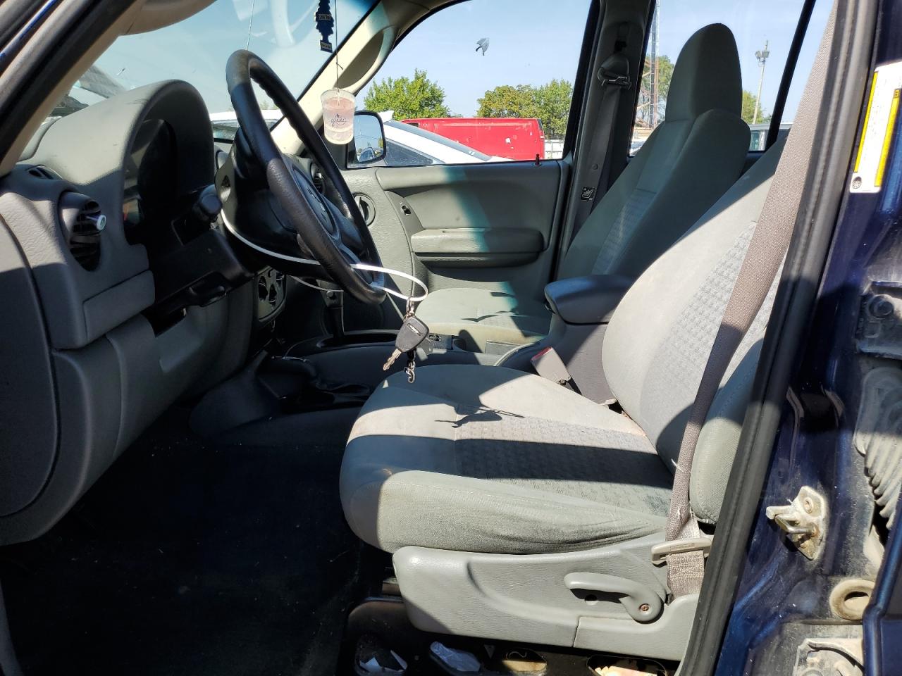 Lot #3253931824 2006 JEEP LIBERTY SPORT