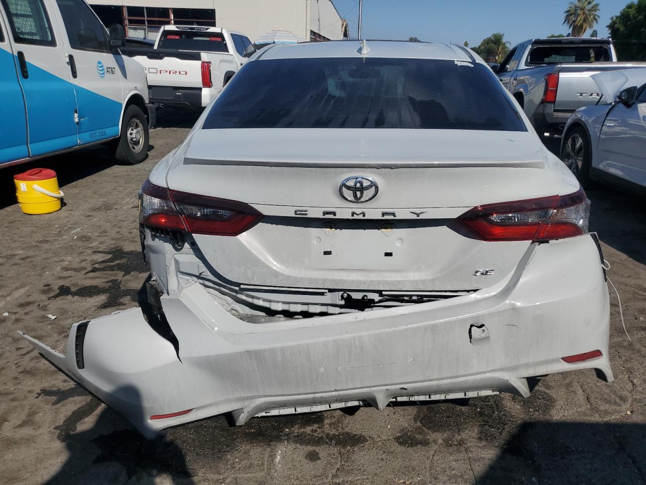 TOYOTA CAMRY SE NIGHT SHADE