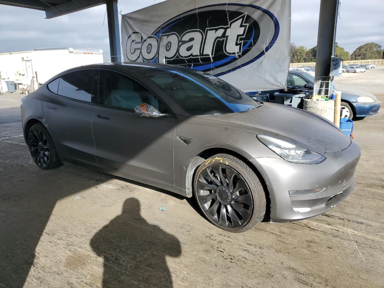 TESLA MODEL 3