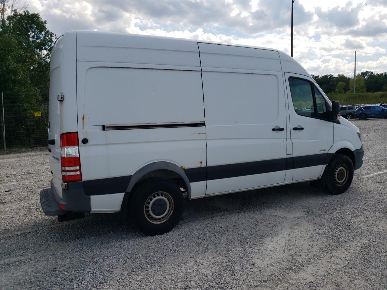 MERCEDES-BENZ SPRINTER 2500