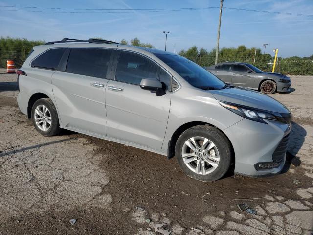 2022 TOYOTA SIENNA XLE - 5TDASKFC6NS056525