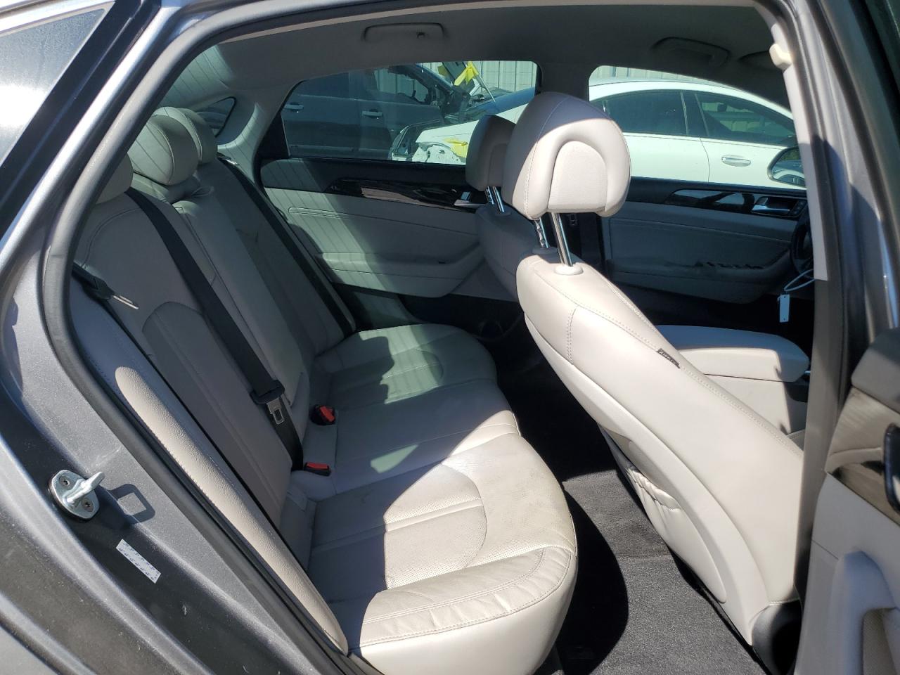 HYUNDAI SONATA HYBRID