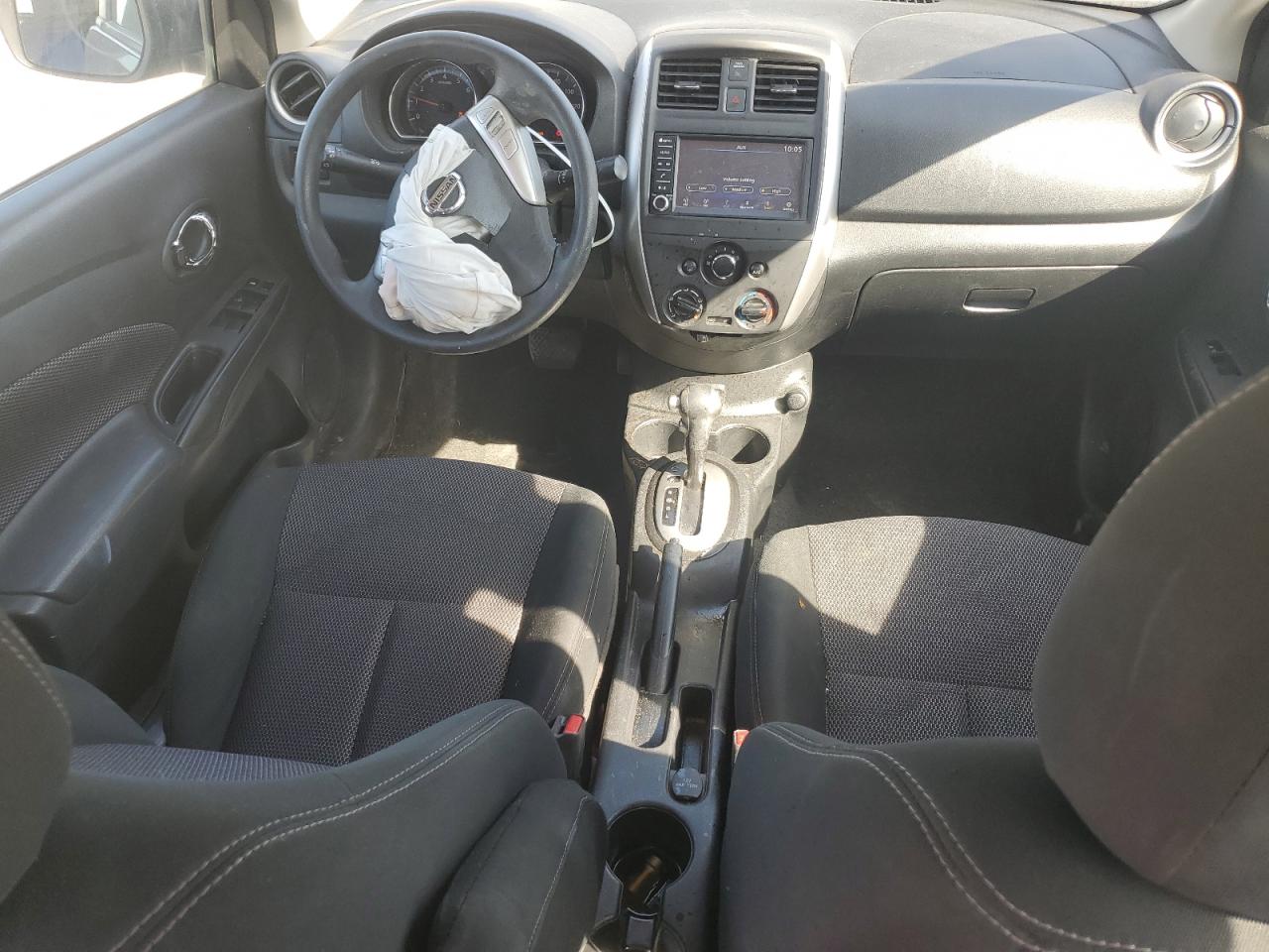 NISSAN VERSA S