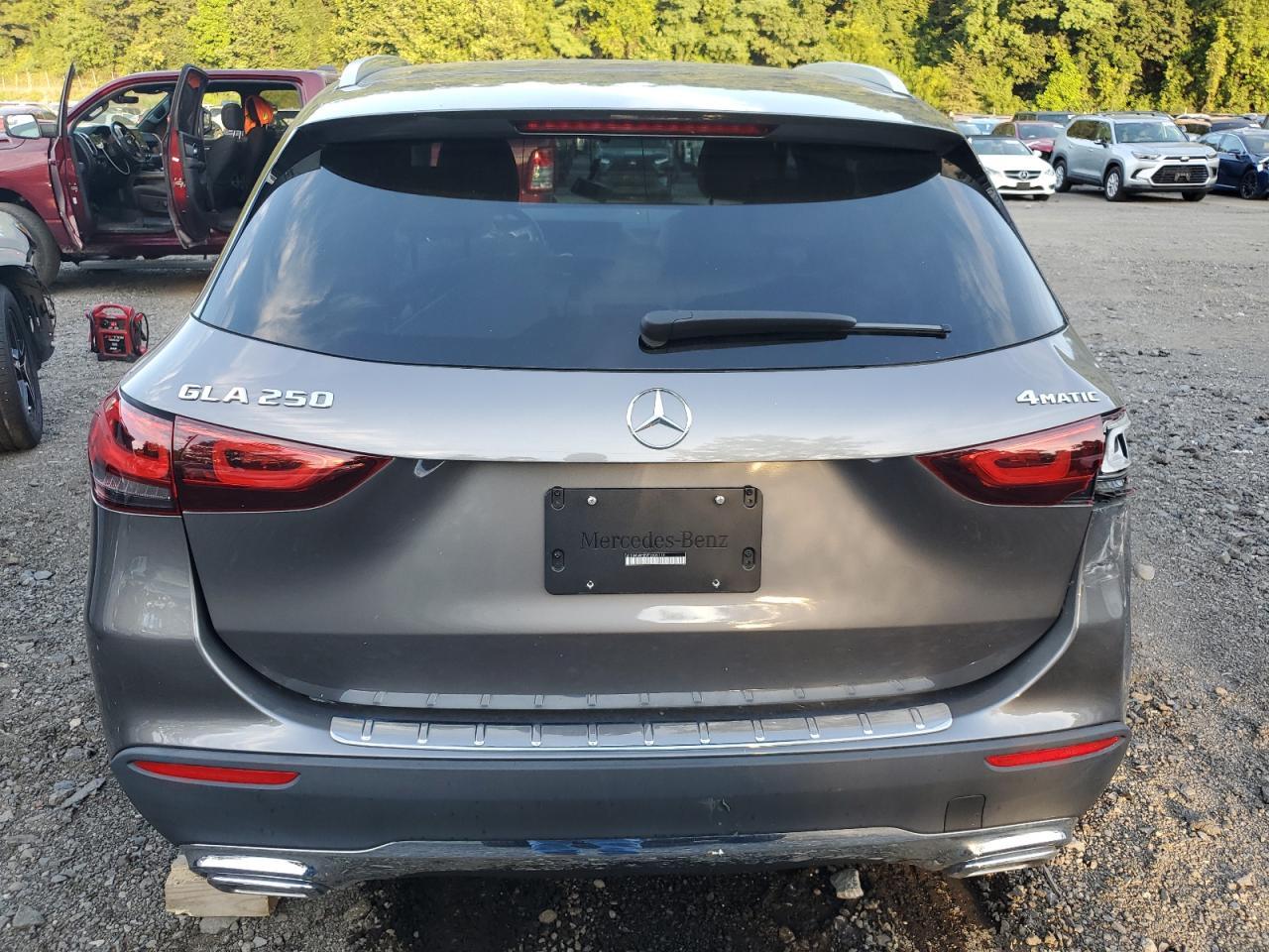 MERCEDES-BENZ GLA-CLASS 250 4MATIC