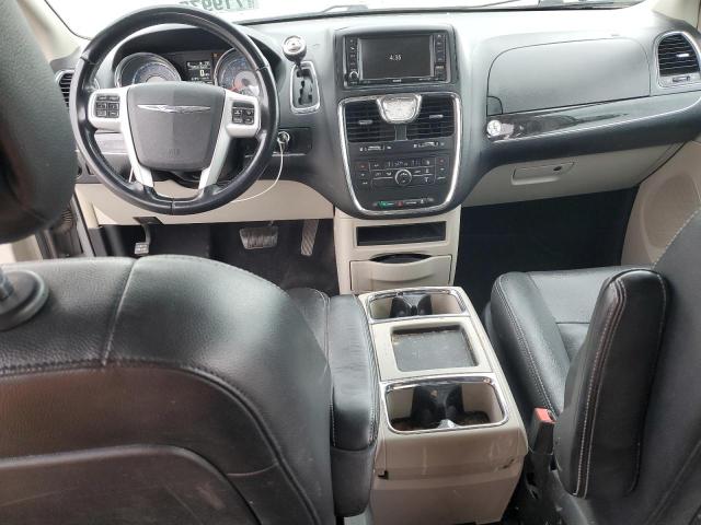 2015 CHRYSLER TOWN & COU 2C4RC1BG4FR752328