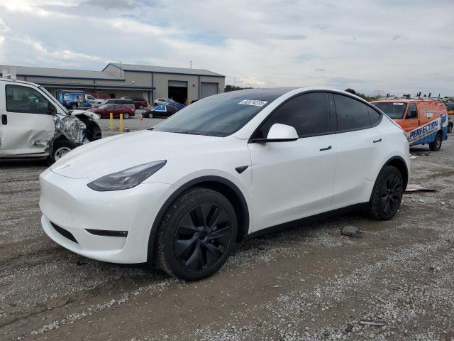 2025 TESLA MODEL Y - 7SAYGDEE6SF220440