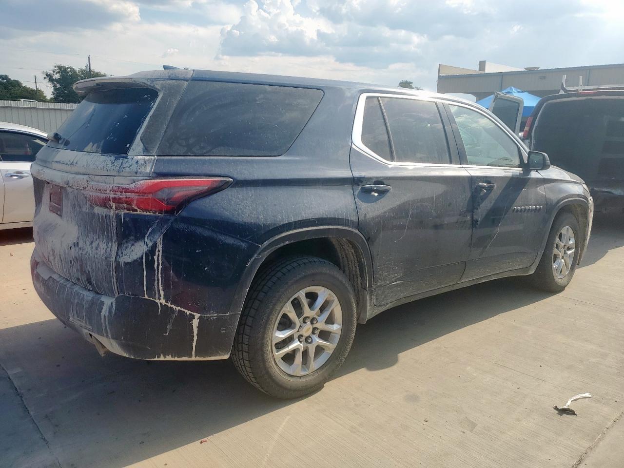 CHEVROLET TRAVERSE LS