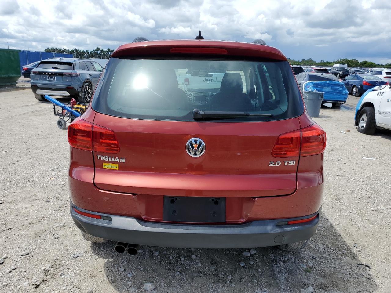 VOLKSWAGEN TIGUAN S