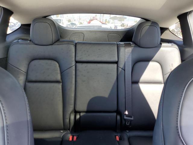 2024 TESLA MODEL Y 7SAYGDEE1RF064317