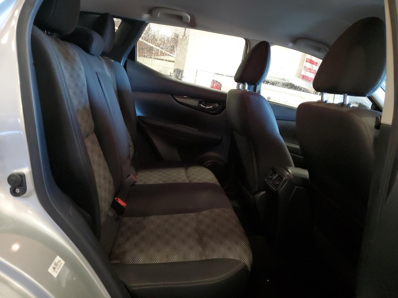 NISSAN ROGUE SPORT S