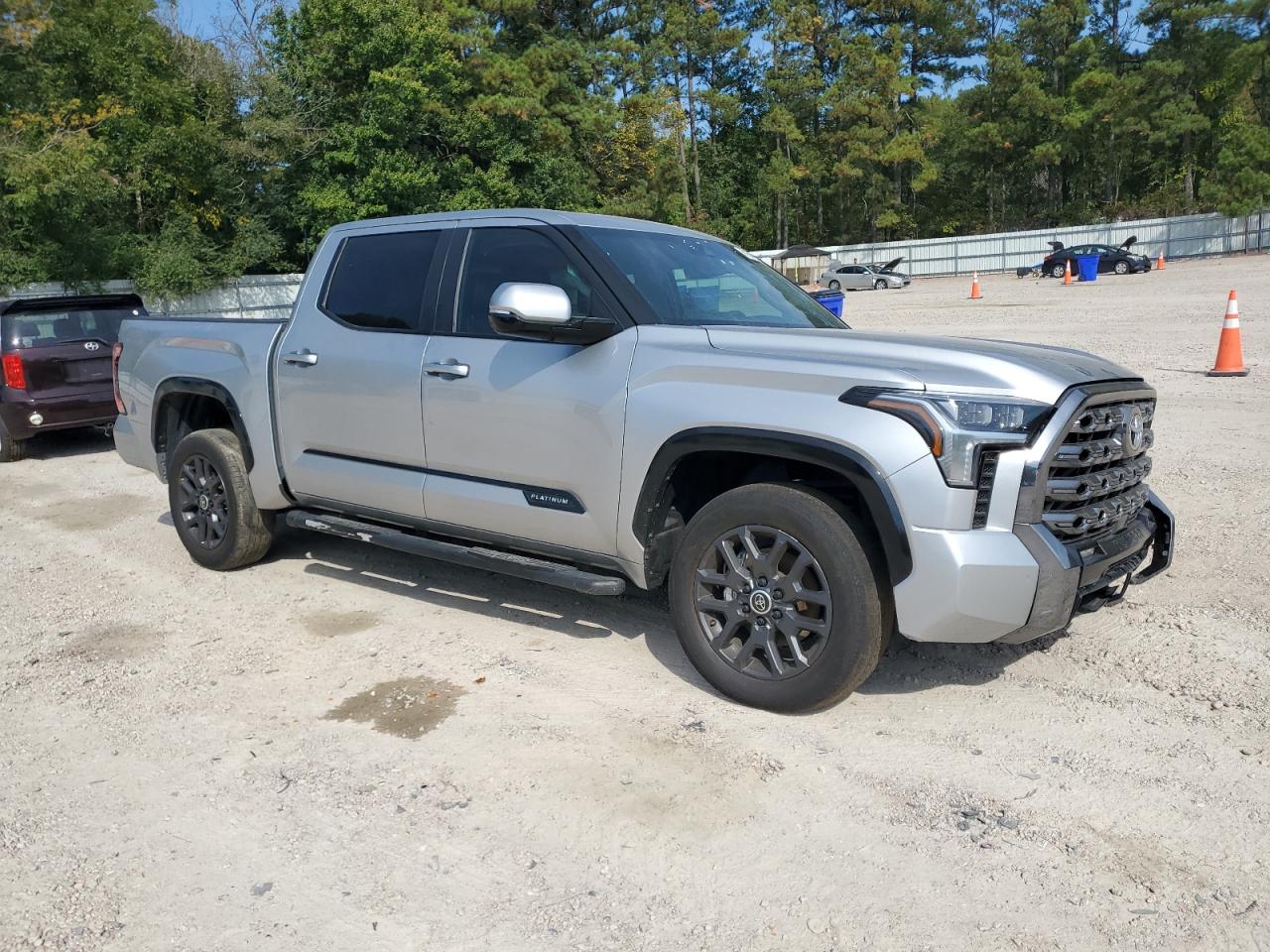 TOYOTA TUNDRA CREWMAX PLATINUM