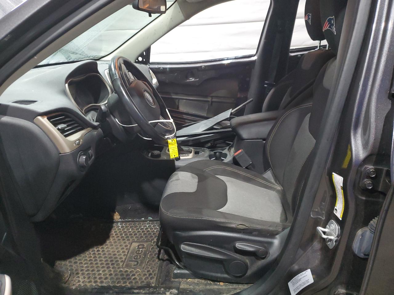 JEEP GRAND CHEROKEE SPORT