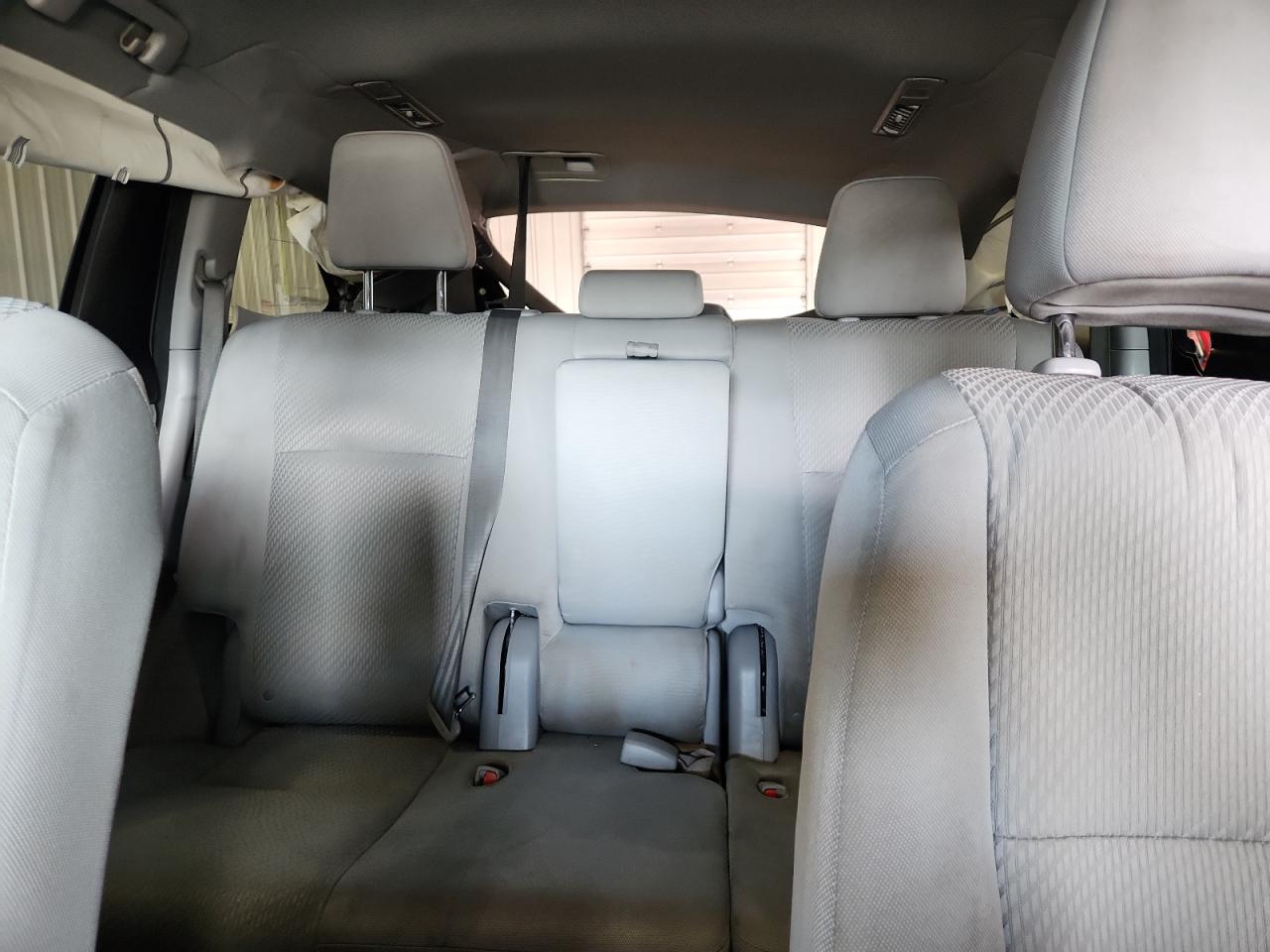 TOYOTA HIGHLANDER LE