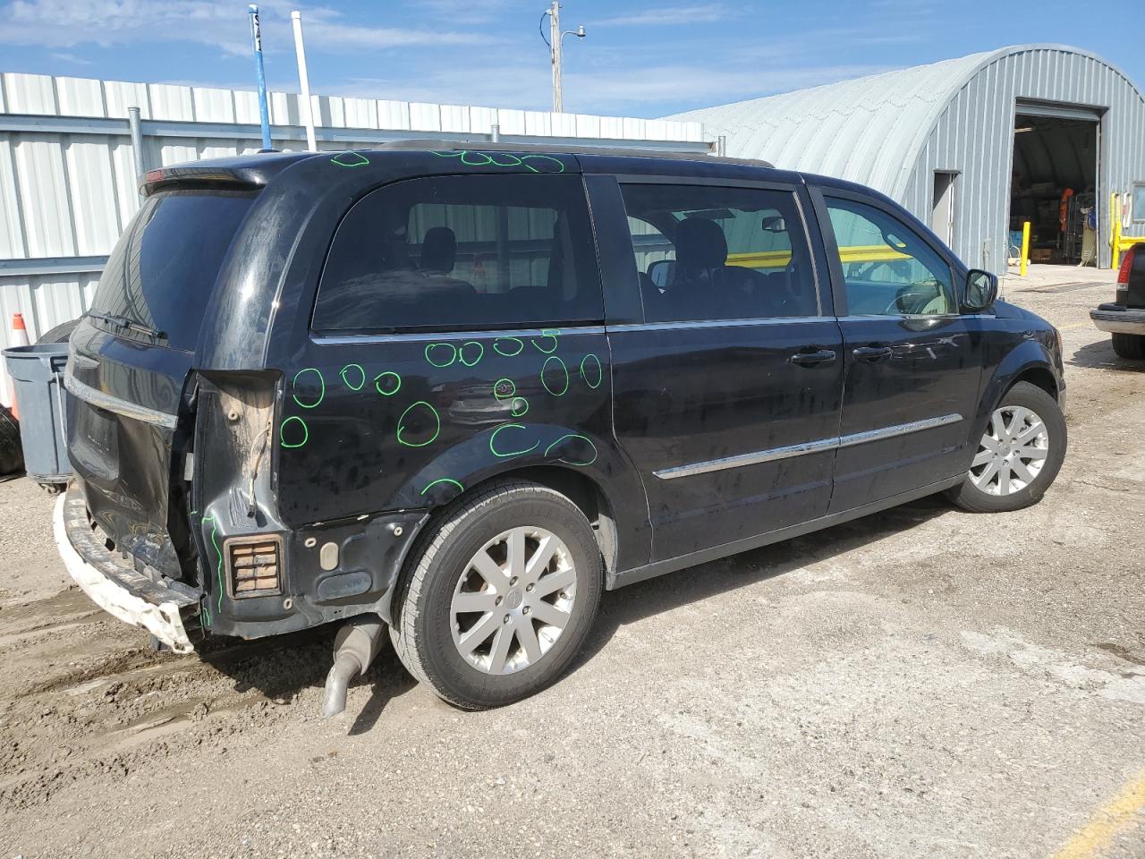 CHRYSLER TOWN & COUNTRY TOURING