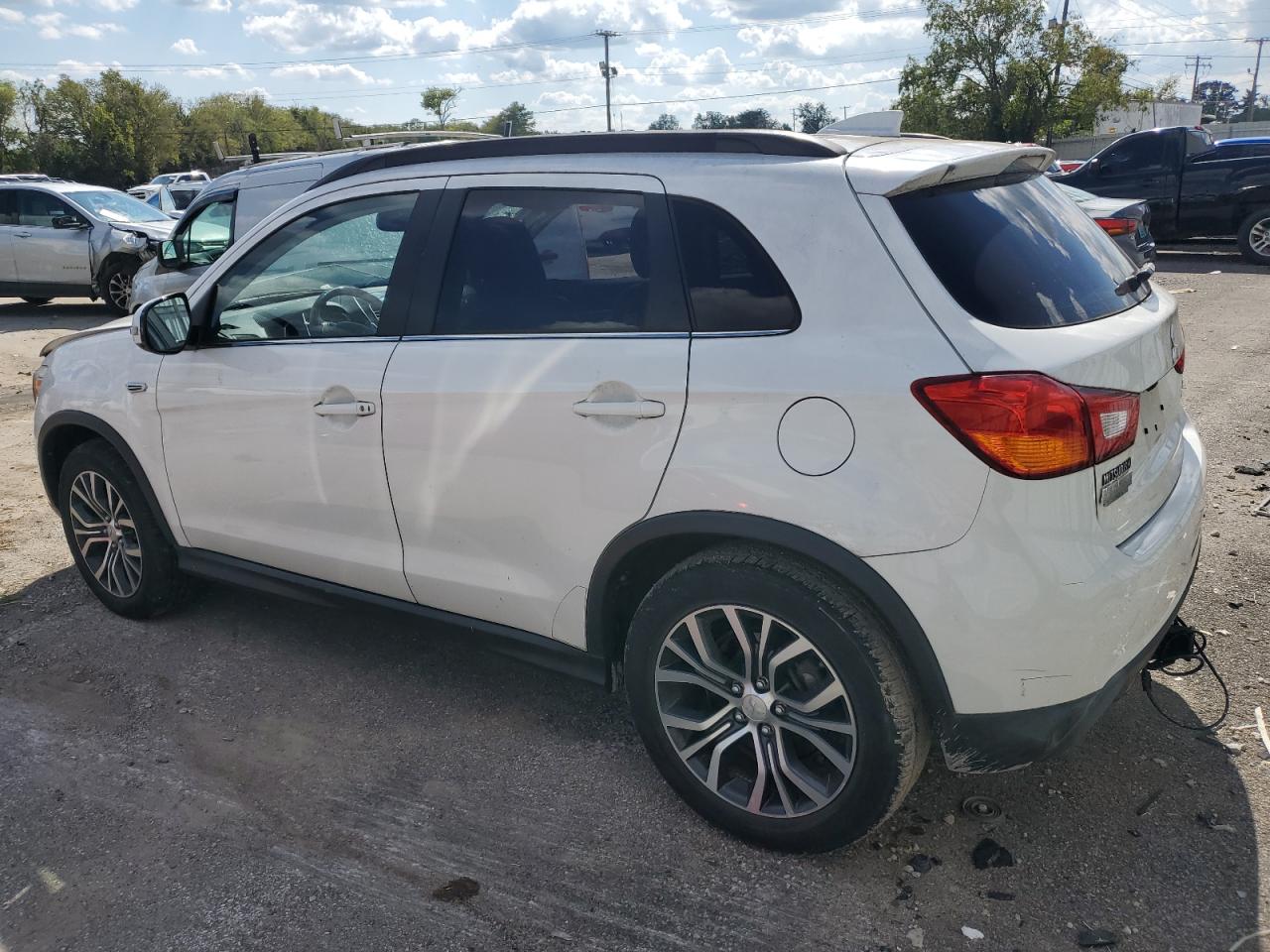 MITSUBISHI OUTLANDER SEL