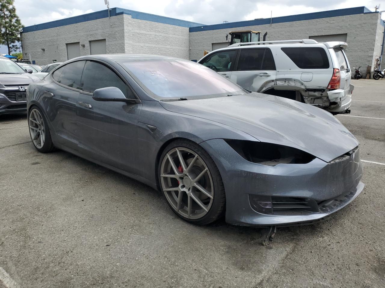 TESLA MODEL S