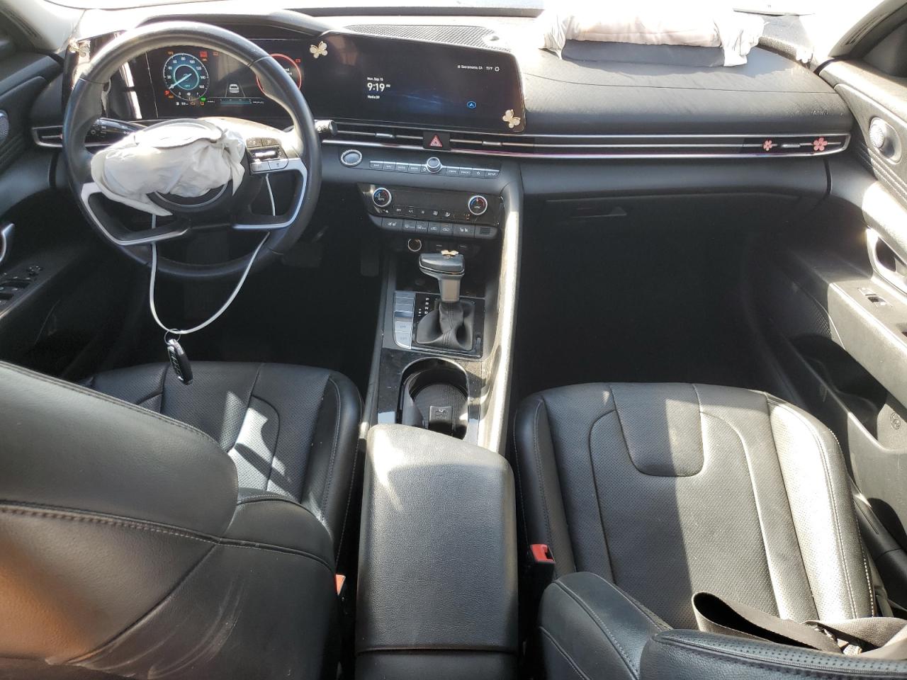 HYUNDAI ELANTRA LIMITED