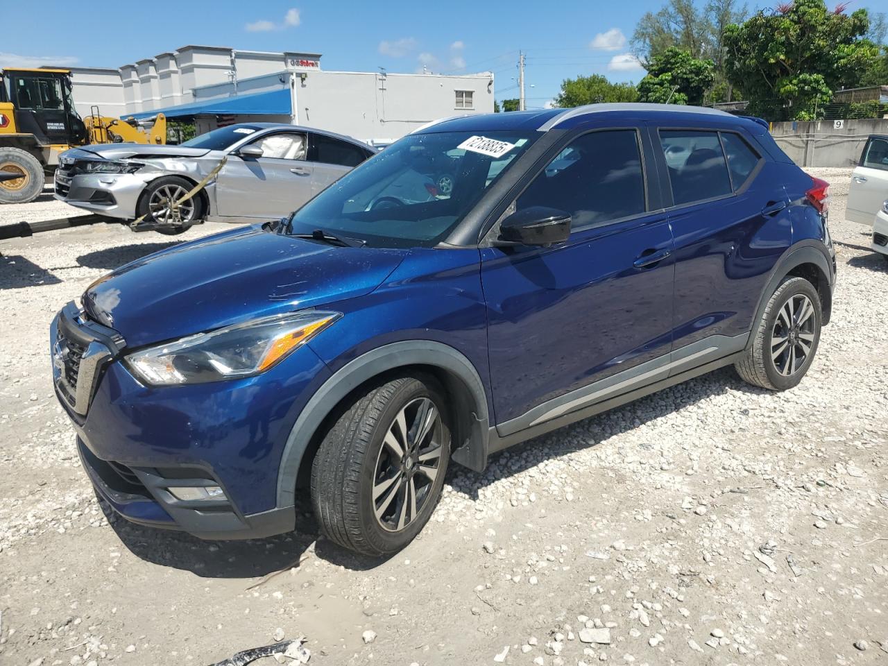 NISSAN KICKS S