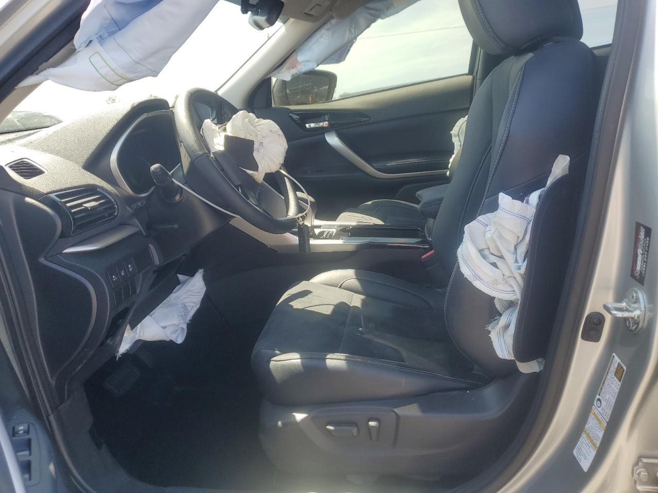 MITSUBISHI ECLIPSE SE