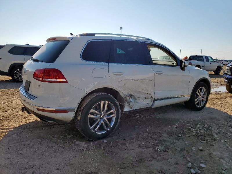 2016 VOLKSWAGEN TOUAREG SP WVGEF9BP2GD011101