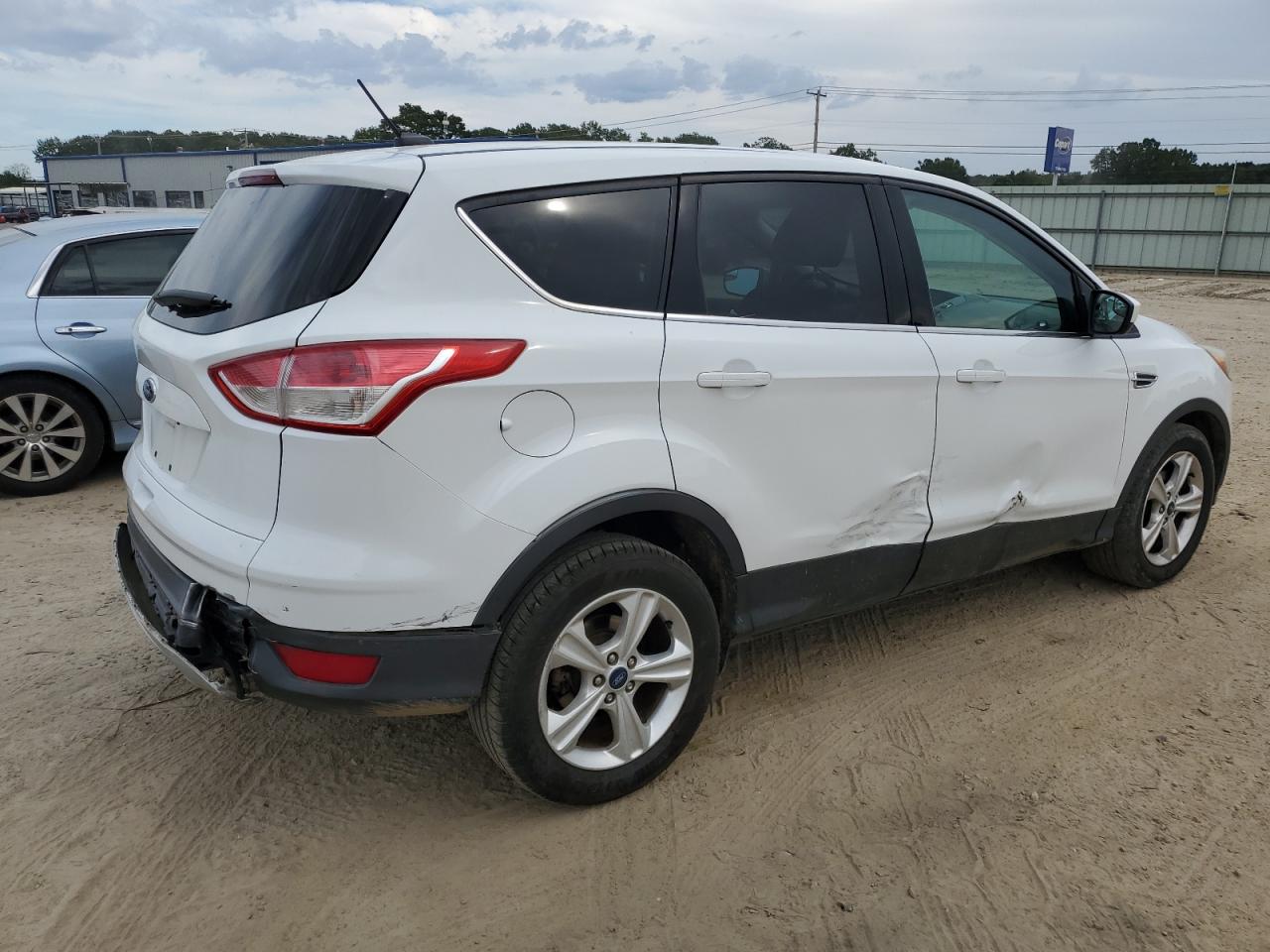 FORD ESCAPE SE