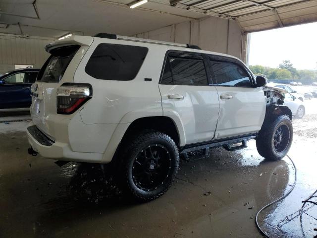 2021 TOYOTA 4RUNNER SR JTEMU5JR9M5889756
