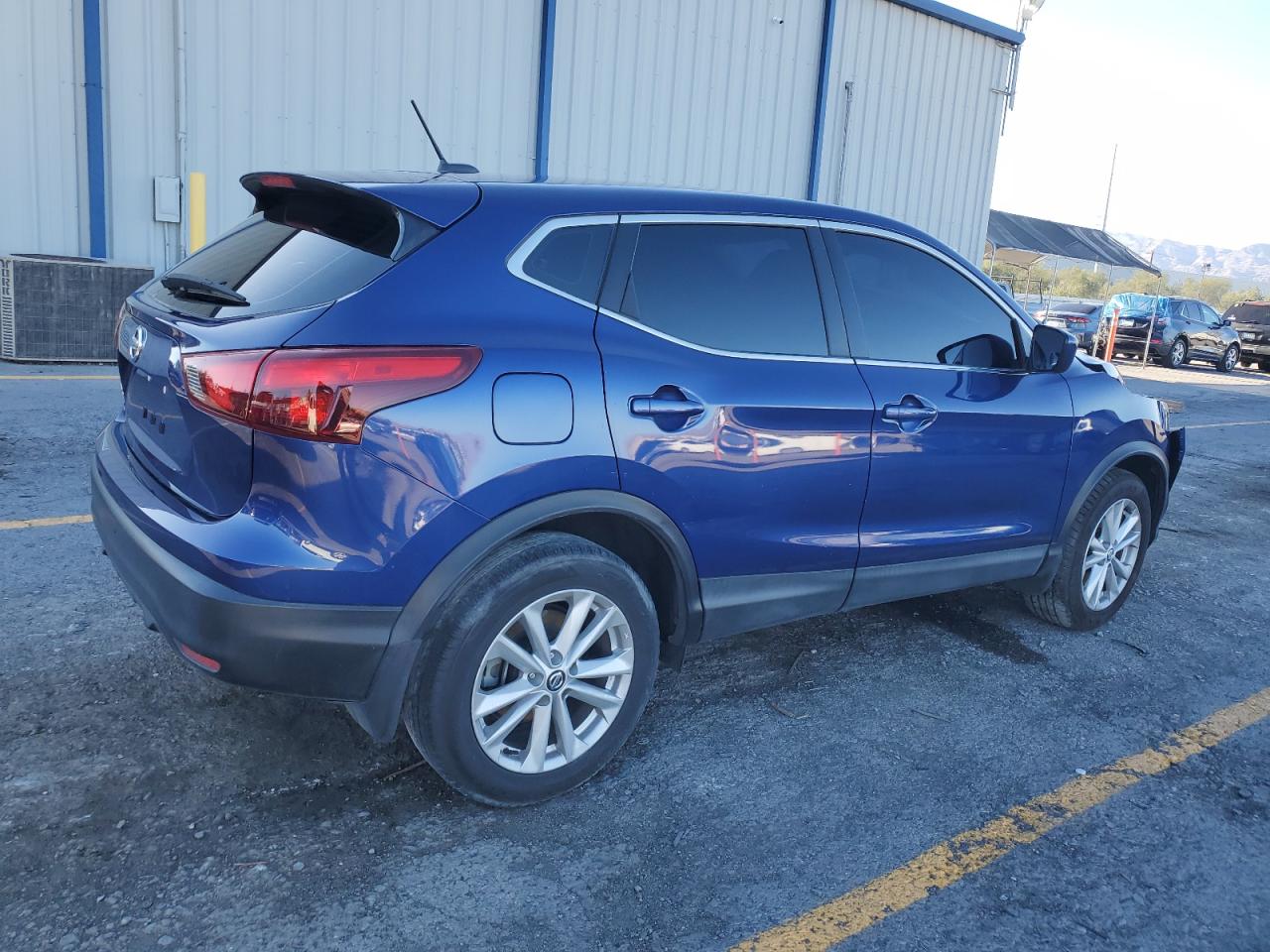 NISSAN ROGUE SPORT S