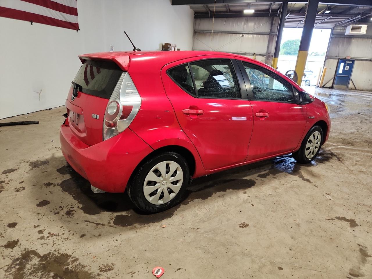 TOYOTA PRIUS C