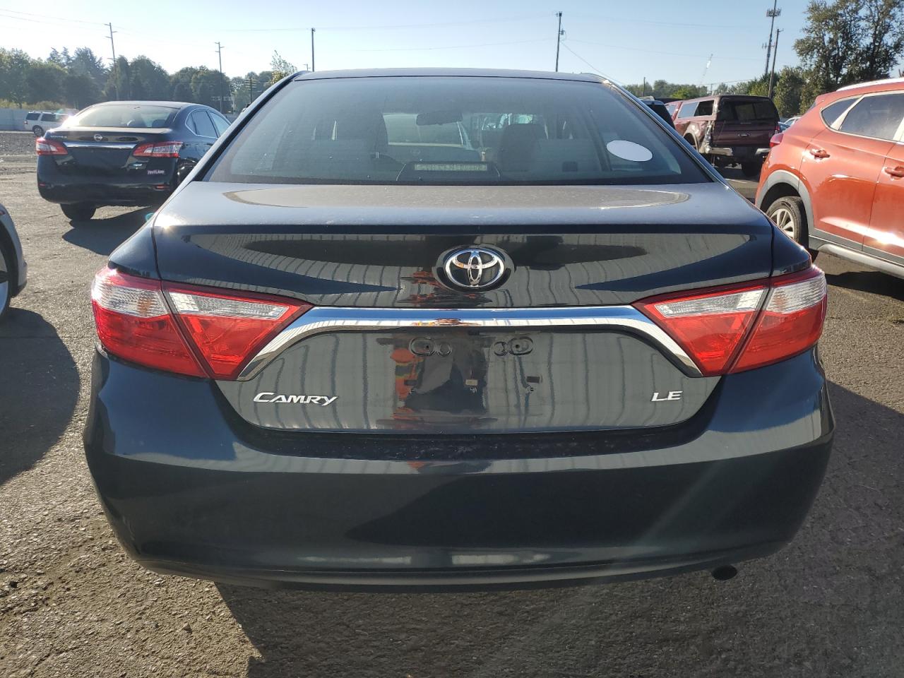 TOYOTA CAMRY LE