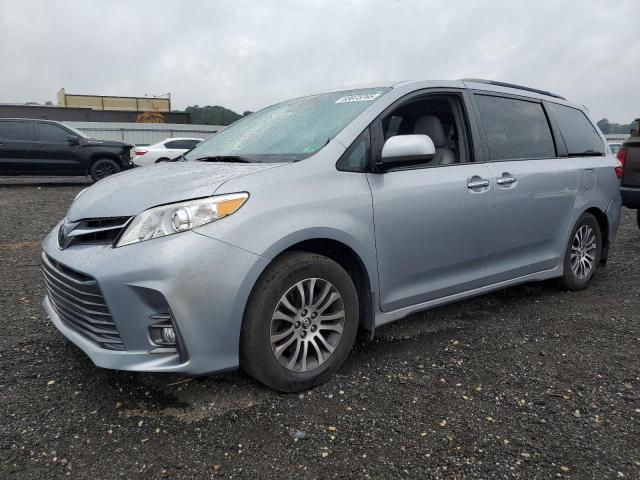 Global Auto Auctions: 2018 TOYOTA SIENNA XLE